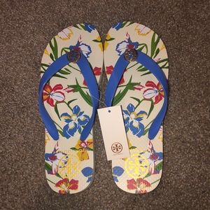 NWT Tory Burch floral flip flops